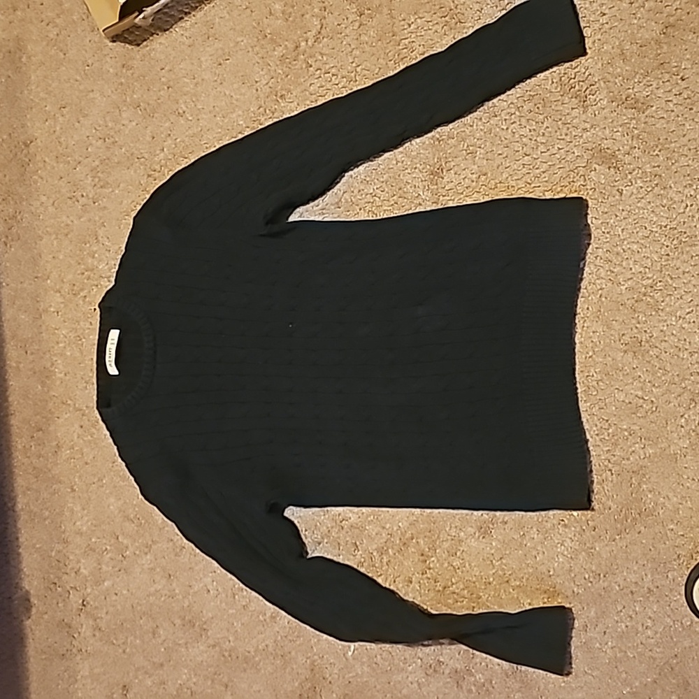 Black Old Navy Sweater